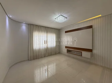 <strong>Casa Padrão</strong>&nbsp;<small>(3 dormit&oacute;rios sendo 1 su&iacute;te)</small>