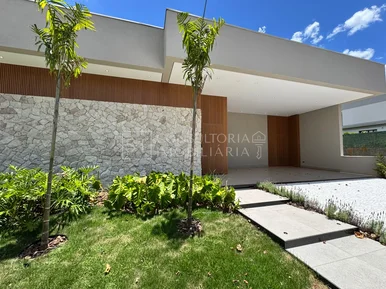 <strong>Casa em Condomínio</strong>&nbsp;<small>(3 dormit&oacute;rios sendo 3 su&iacute;tes)</small>