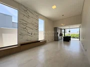 <strong>Casa em Condomínio</strong>&nbsp;<small>(3 dormit&oacute;rios sendo 3 su&iacute;tes)</small>