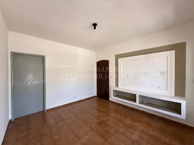 <strong>Casa Padrão</strong>&nbsp;<small>(3 dormit&oacute;rios sendo 1 su&iacute;te)</small>