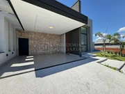 <strong>Casa em Condomínio</strong>&nbsp;<small>(3 dormit&oacute;rios sendo 3 su&iacute;tes)</small>