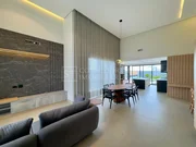 <strong>Casa em Condomínio</strong>&nbsp;<small>(3 dormit&oacute;rios sendo 3 su&iacute;tes)</small>