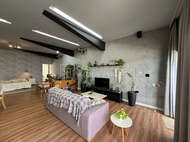 <strong>Casa Padrão</strong>&nbsp;<small>(1 dormit&oacute;rio)</small>