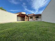 <strong>Casa Padrão</strong>&nbsp;<small>(2 dormit&oacute;rios sendo 1 su&iacute;te)</small>