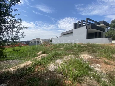 <strong>Terreno no Cond. Fazenda Santa Lucia em Americana</strong>