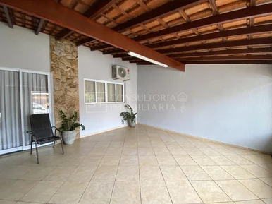 <strong>Casa com 3 dormitórios sendo 1 suite á venda no Jaguari</strong>