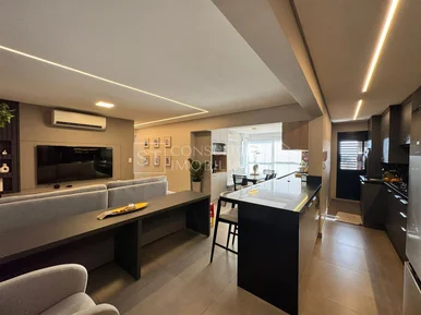 <strong>Apartamento Padrão</strong>&nbsp;<small>(2 dormit&oacute;rios sendo 1 su&iacute;te)</small>