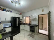 <strong>Casa com 3 dormitórios sendo 1 suite á venda - Jaguari</strong>