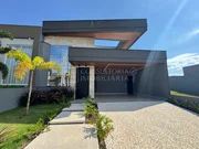 <strong>Casa em Condomínio</strong>&nbsp;<small>(3 dormit&oacute;rios)</small>