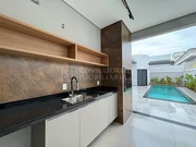 <strong>Casa em Condomínio</strong>&nbsp;<small>(3 dormit&oacute;rios sendo 3 su&iacute;tes)</small>