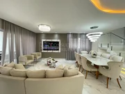 <strong>Sobrado em Condominio</strong>&nbsp;<small>(3 dormit&oacute;rios sendo 1 su&iacute;te)</small>