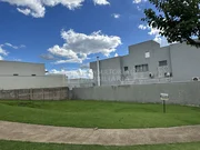 <strong>Terreno de Esquina Condominio Mac Knight</strong>