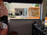 <strong>Casa em Condomínio</strong>&nbsp;<small>(4 dormit&oacute;rios sendo 1 su&iacute;te)</small>