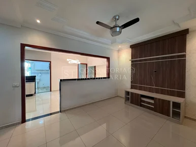 <strong>Casa em Condomínio</strong>&nbsp;<small>(3 dormit&oacute;rios sendo 1 su&iacute;te)</small>