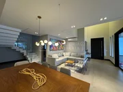 <strong>Casa em Condomínio</strong>&nbsp;<small>(3 dormit&oacute;rios sendo 3 su&iacute;tes)</small>