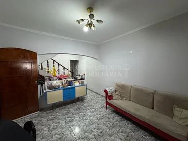 <strong>Sobrado Padrão</strong>&nbsp;<small>(3 dormit&oacute;rios sendo 1 su&iacute;te)</small>