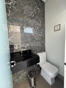 <strong>Casa completa a venda no Pq. Universitário</strong>