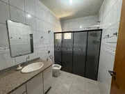 <strong>Casa Padrão</strong>&nbsp;<small>(3 dormit&oacute;rios)</small>