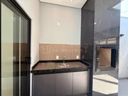 <strong>Casa Padrão</strong>&nbsp;<small>(3 dormit&oacute;rios sendo 1 su&iacute;te)</small>