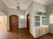 <strong>Casa Padrão</strong>&nbsp;<small>(5 dormit&oacute;rios sendo 2 su&iacute;tes)</small>