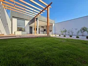 <strong>Casa Padrão</strong>&nbsp;<small>(3 dormit&oacute;rios sendo 1 su&iacute;te)</small>