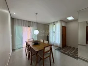 <strong>Casa em Condomínio</strong>&nbsp;<small>(3 dormit&oacute;rios sendo 2 su&iacute;tes)</small>