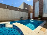 <strong>Casa Padrão</strong>&nbsp;<small>(3 dormit&oacute;rios sendo 2 su&iacute;tes)</small>