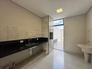 <strong>Casa Padrão</strong>&nbsp;<small>(3 dormit&oacute;rios sendo 1 su&iacute;te)</small>