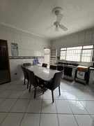 <strong>Casa Padrão</strong>&nbsp;<small>(2 dormit&oacute;rios sendo 1 su&iacute;te)</small>
