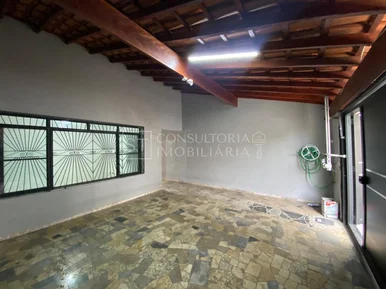 <strong>Casa com 3 quartos sendo 1 suite á venda no Santa Maria</strong>