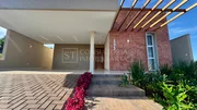 <strong>Casa em Condomínio</strong>&nbsp;<small>(3 dormit&oacute;rios sendo 3 su&iacute;tes)</small>