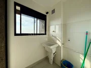 <strong>Apartamento Padrão</strong>&nbsp;<small>(3 dormit&oacute;rios sendo 1 su&iacute;te)</small>