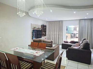 <strong>Casa Padrão</strong>&nbsp;<small>(3 dormit&oacute;rios sendo 1 su&iacute;te)</small>