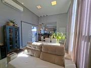 <strong>Casa em Condomínio</strong>&nbsp;<small>(2 dormit&oacute;rios sendo 1 su&iacute;te)</small>