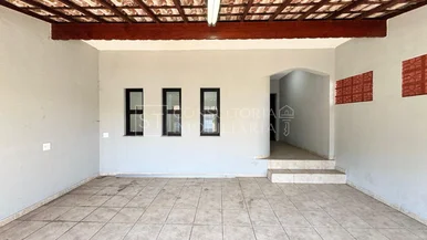 <strong>Casa Padrão</strong>&nbsp;<small>(2 dormit&oacute;rios)</small>