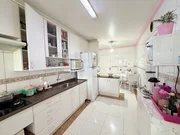 <strong>Apartamento Padrão</strong>&nbsp;<small>(3 dormit&oacute;rios sendo 1 su&iacute;te)</small>