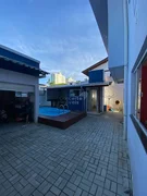 <strong>Residência Alto Padrão a 50m da Praia da Armação</strong>