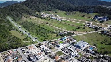 <strong>Terreno 300 m² à Venda</strong>