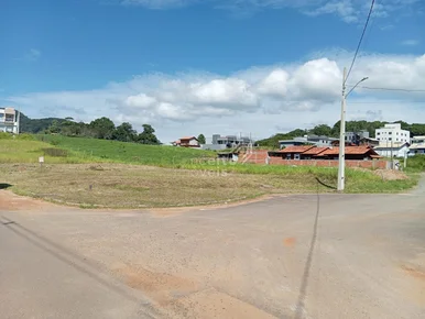 <strong>Terreno no Residencial Pedro de Borba</strong>