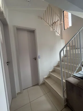 Sobrado em Jardim Carvalho