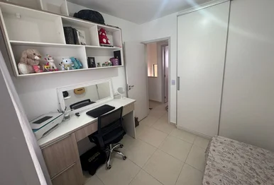 Sobrado em Jardim Carvalho