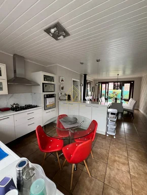 Vila Estrela Linda Casa De Esquina