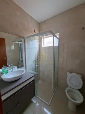 Casa Com 3 Quartos Semi Mobiliada