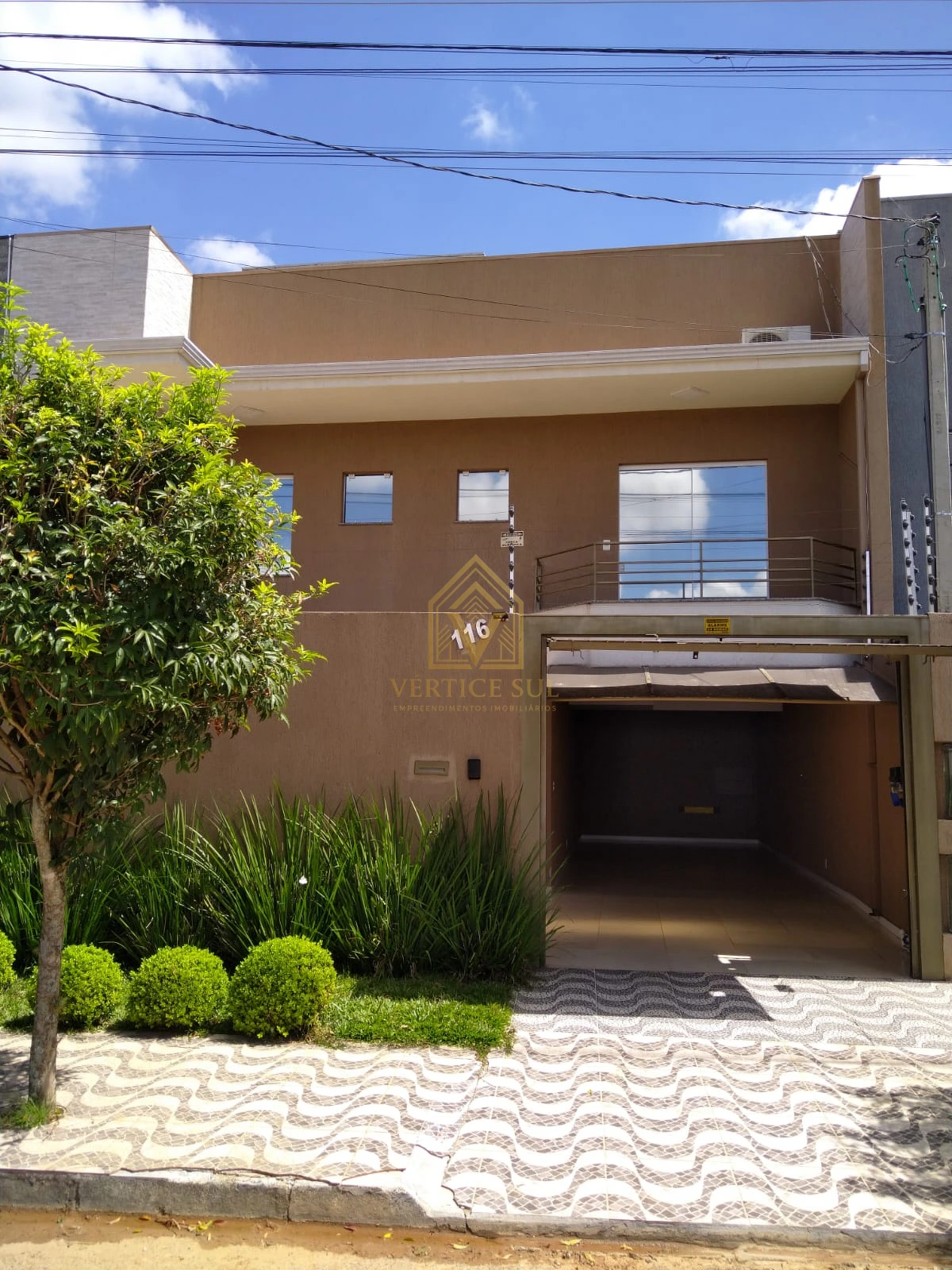 Sobrado 2 Dormitórios - Contorno