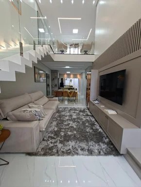 Sobrado No Jardim Carvalho Em Frente Ao Parque Dos Ingleses