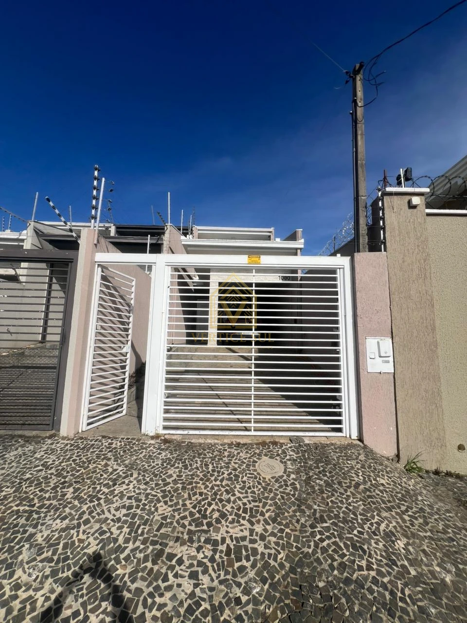 Sobrado Exclusivo à Venda