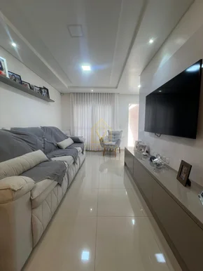 Sobrado Exclusivo à Venda