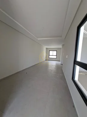Triplex Moderno No órfãs
