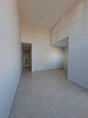 Casa Moderna Com 3 Quartos E Excelente Espaço De Terreno!