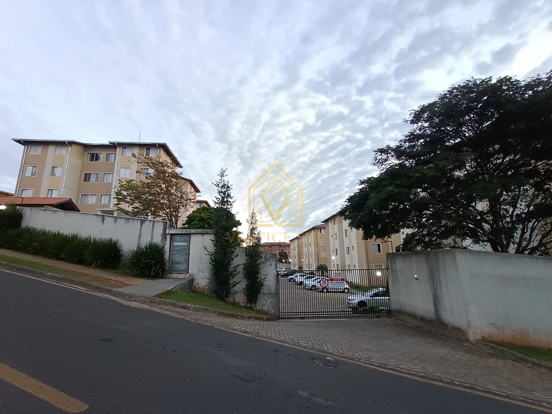 Apartamento Com 3 Quartos A Venda No Rêsidencial Jardim America 2 - Ponta Grossa